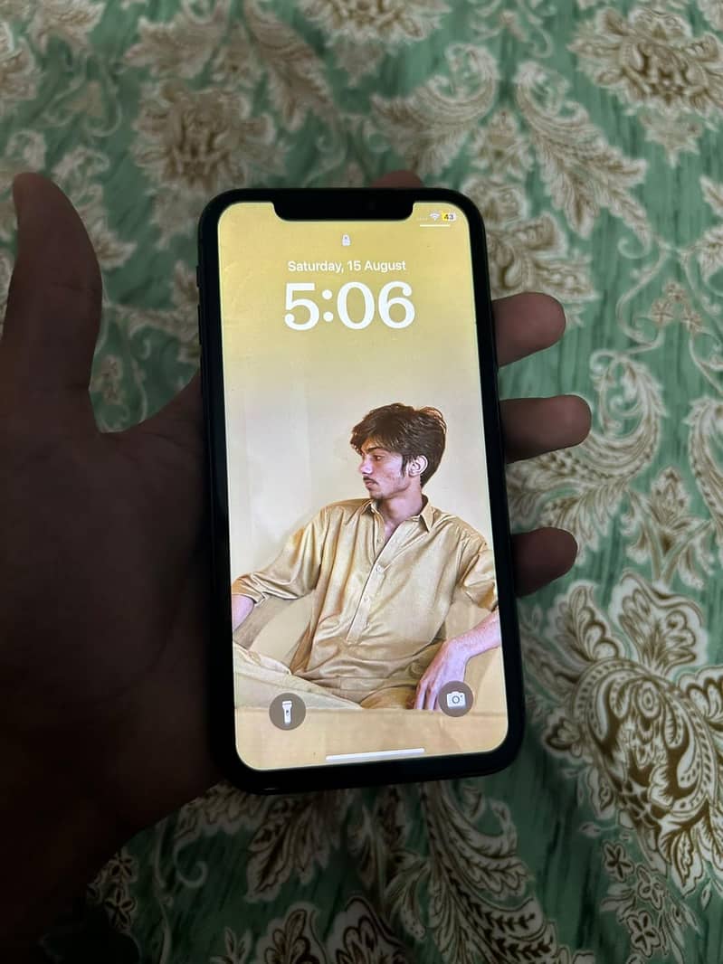 Apple iPhone 11 8