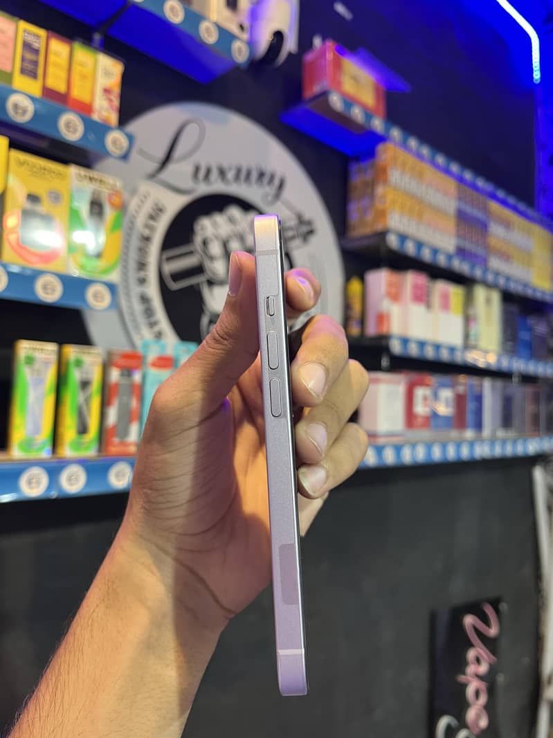 Apple iPhone 14 2