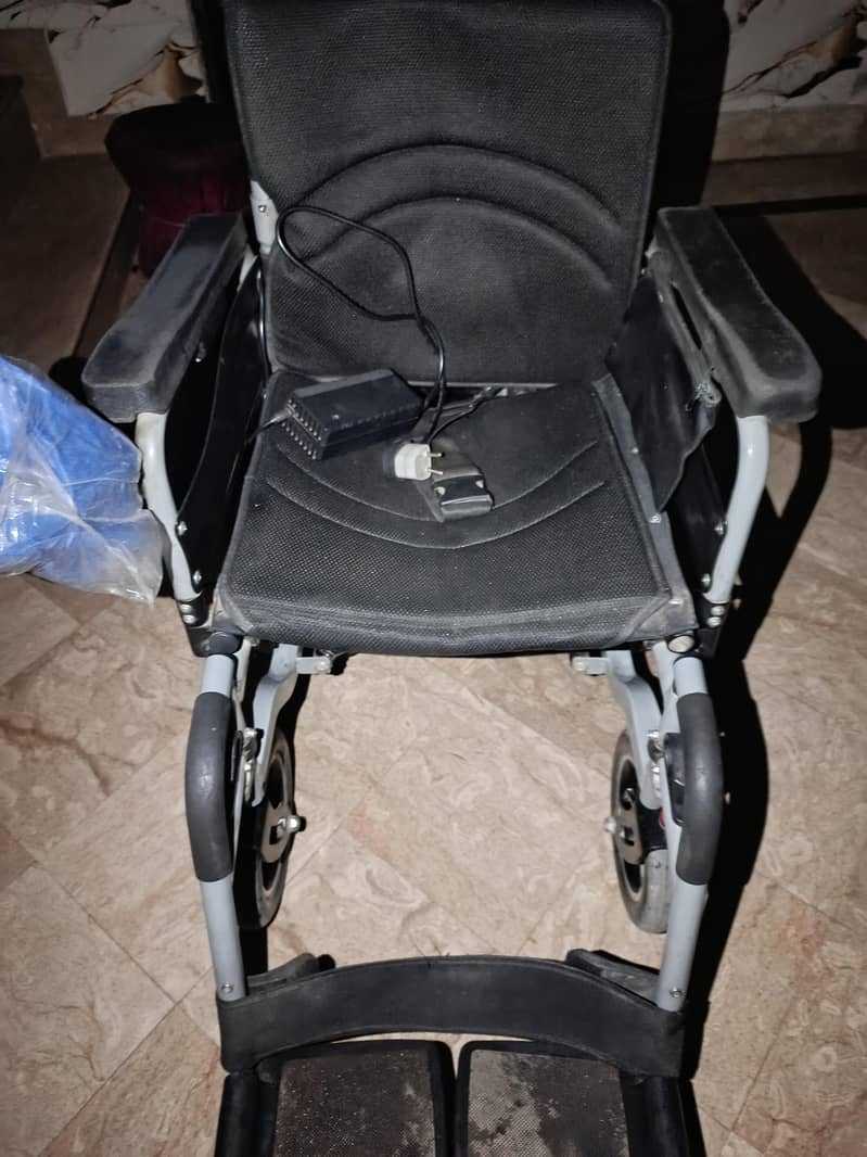 electric wheelchair 4