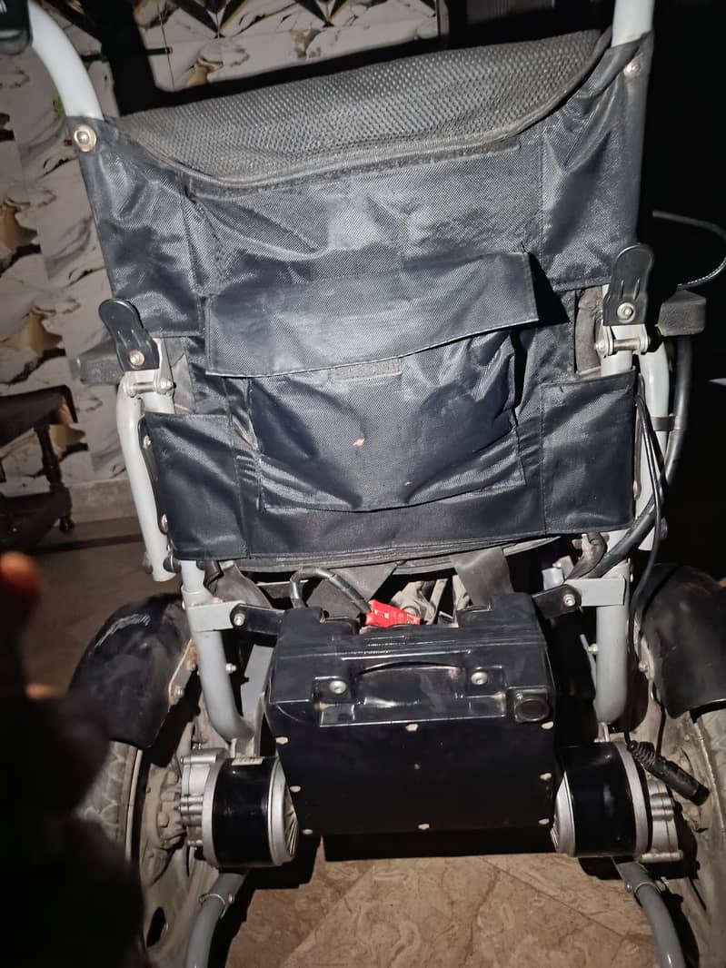 electric wheelchair 7