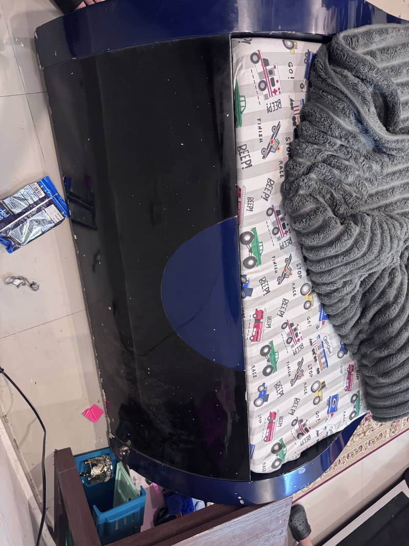 Single car bed with side table 2