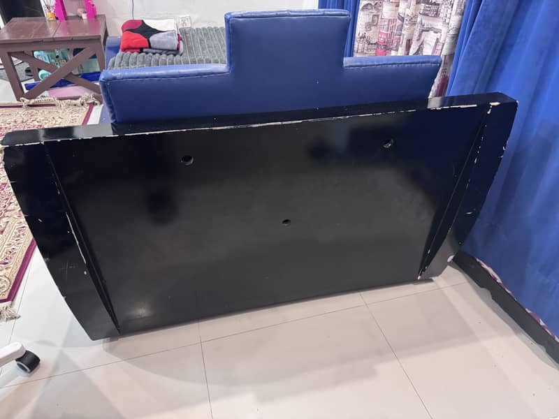 Single car bed with side table 4