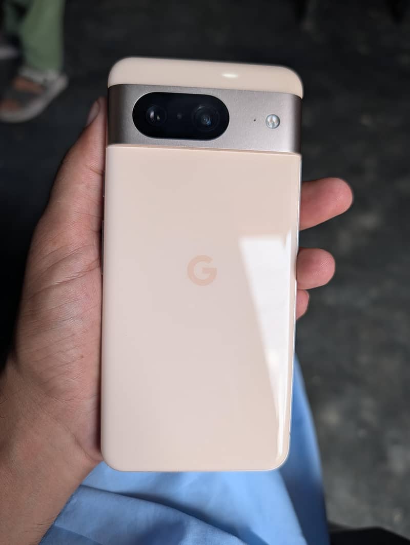 Google pixel 8 5