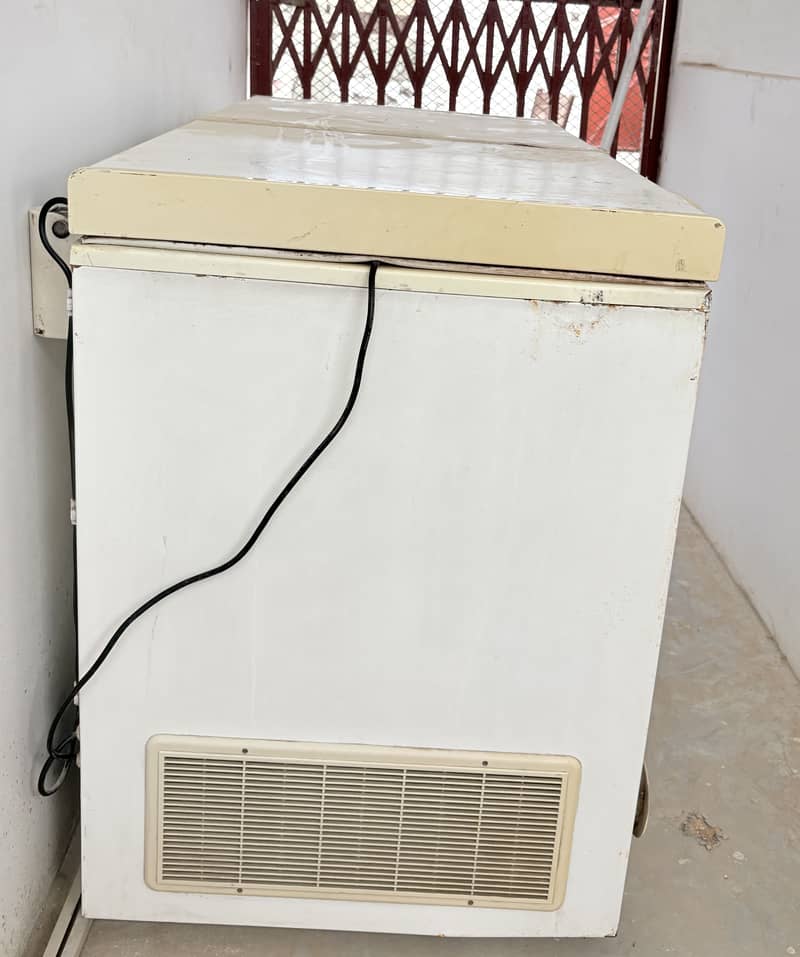Deep freezer two door 3