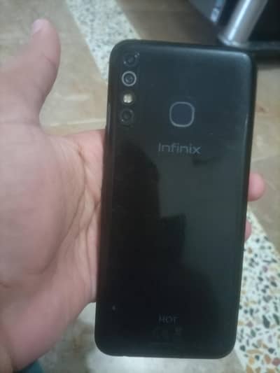 Infinix Hot 8