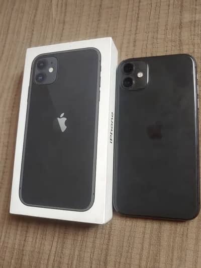 iphone 11 64 gb storage battery health 84% with box