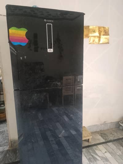 refrigerator l