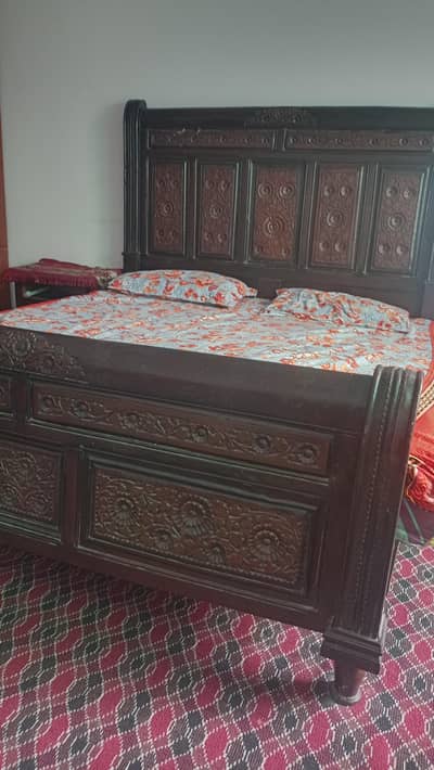 wooden bed set