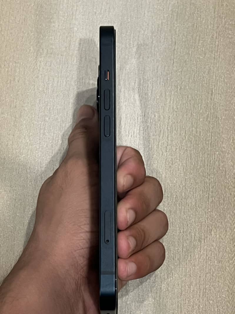 APPLE IPHONE 13 1