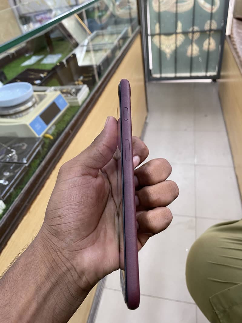 Apple iPhone 7 Plus 2