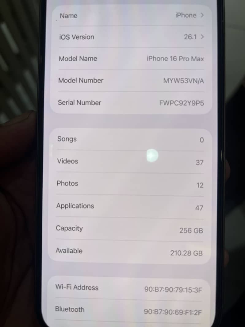 Apple iPhone 16 Pro Max 3