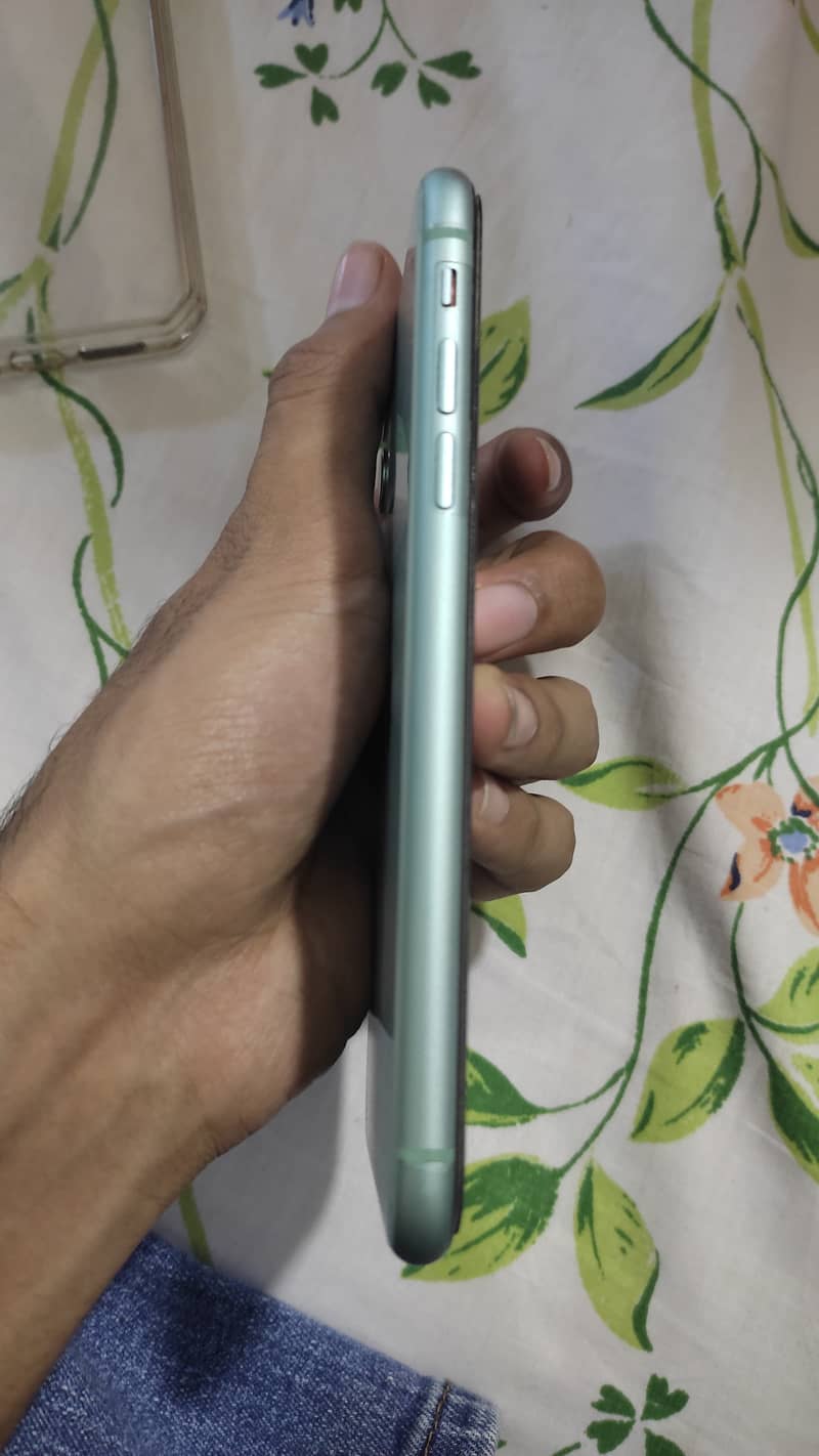 Apple iPhone 11 1