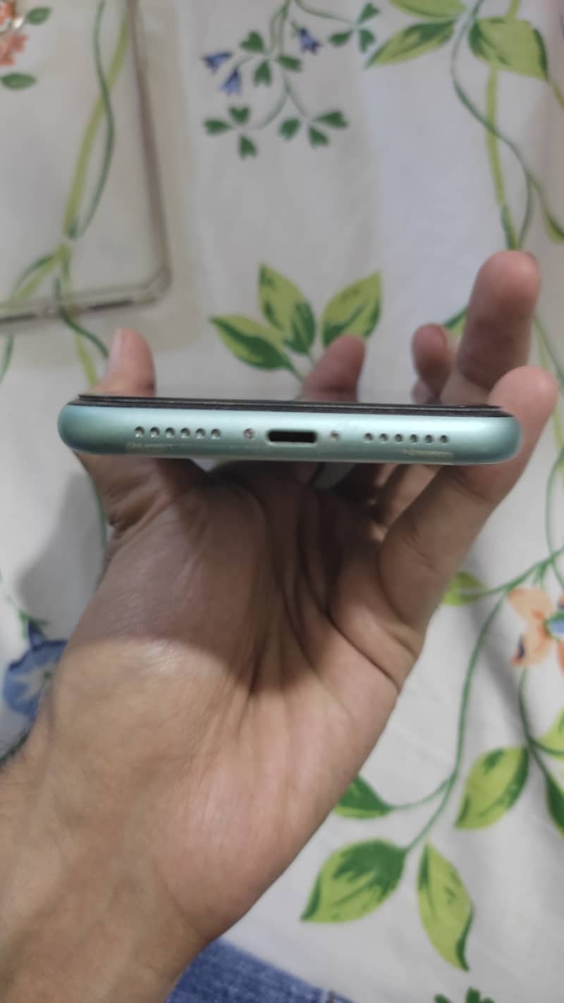 Apple iPhone 11 2