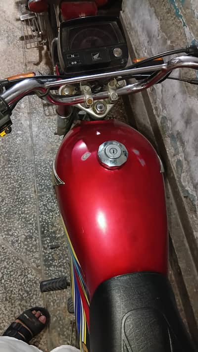 Honda CD 70 2021 0/3/0/2/0/4/8/9/3/6/2