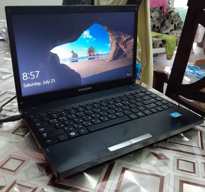 Laptop for sale Genuine Condition