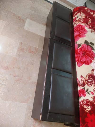 two bed set one complete set and one bed ond side table