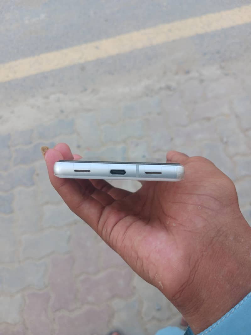 Google Pixel 7a 2