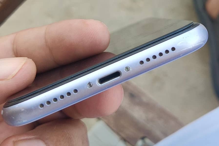 Apple iPhone 11 2