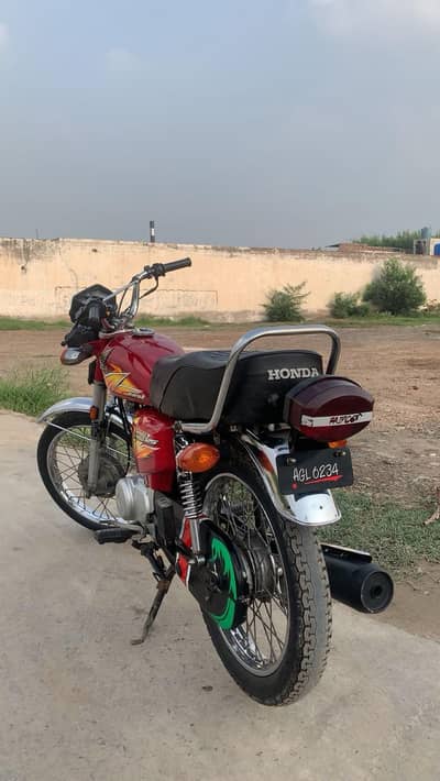 +92 323 9315400