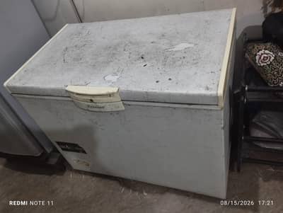 Waves Freezer Cool Bank in excellent condition