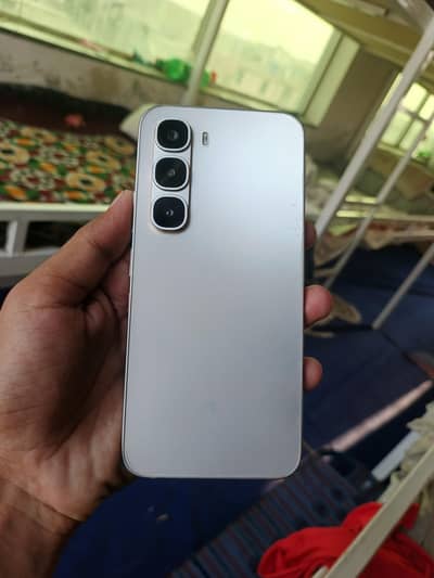 Infinix Hot 60 Pro — 10/10 Condition