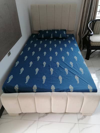 Single bed