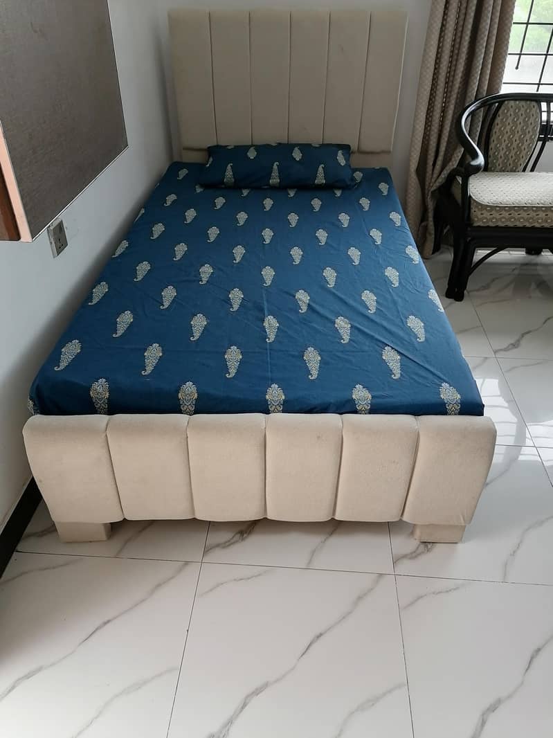 Single bed 3