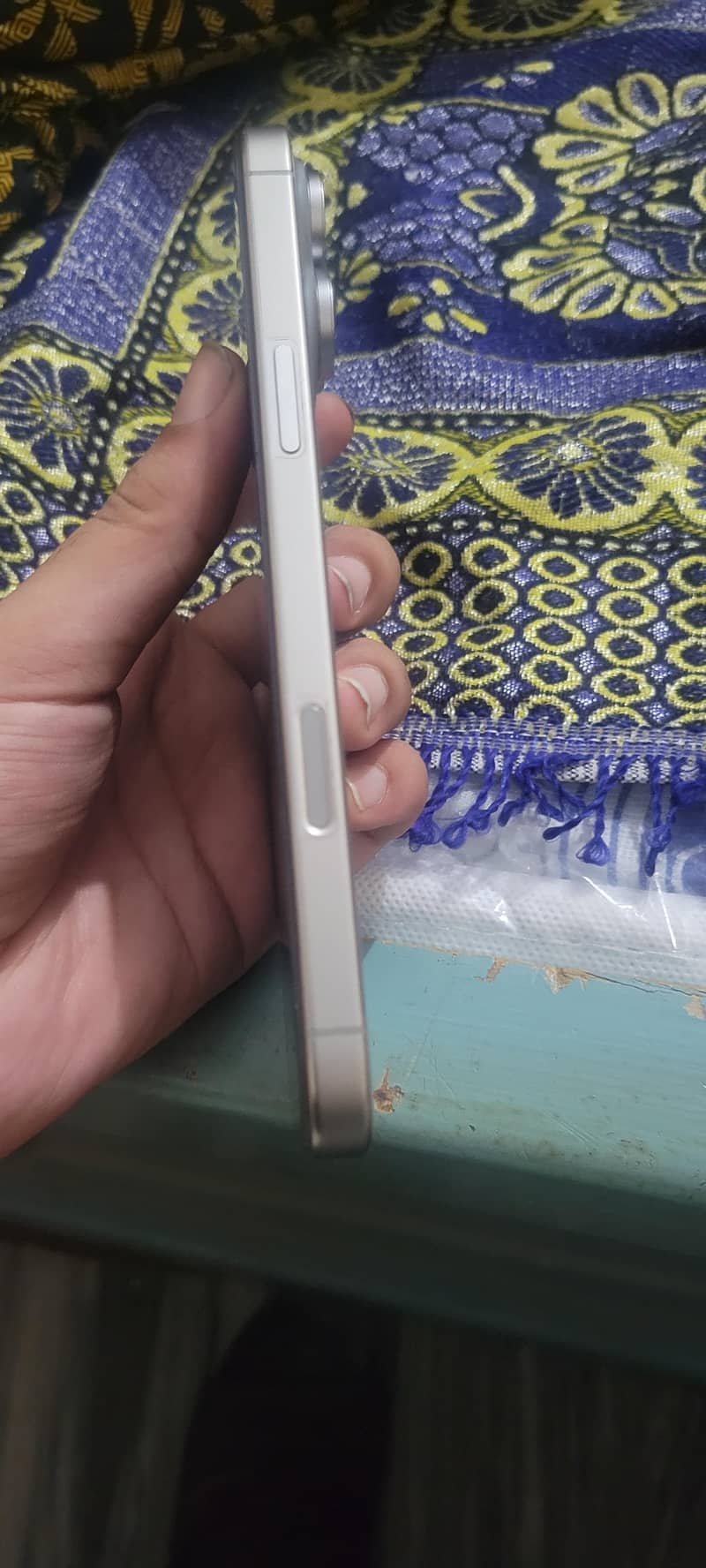 Apple iPhone 16 Pro Max 1