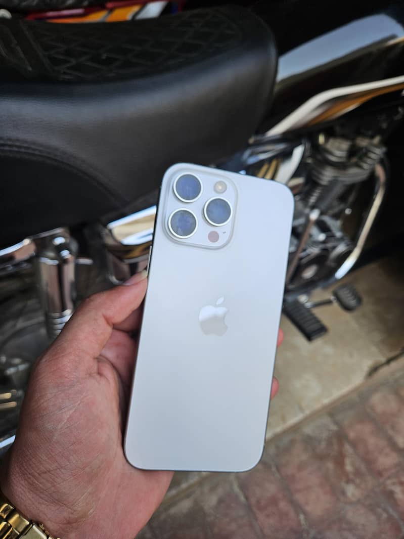 Iphone 16 pro max 0