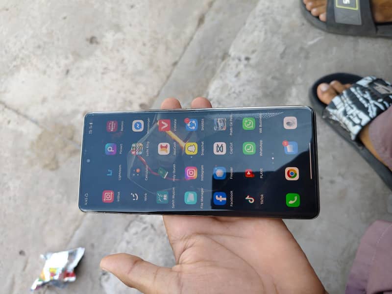 Infinix Note 40 Pro 1