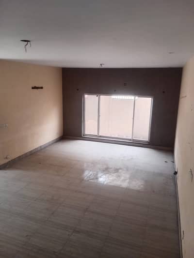 10 marla house available for rent
