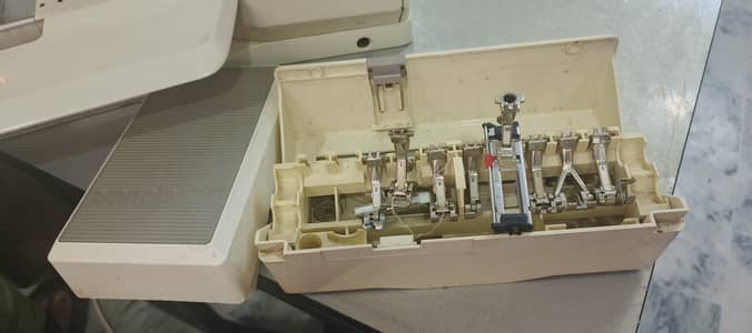 Riccar Automatic Sewing Machine