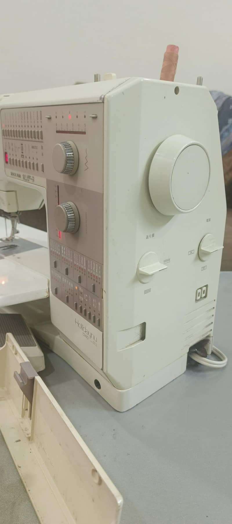 Riccar Automatic Sewing Machine 3