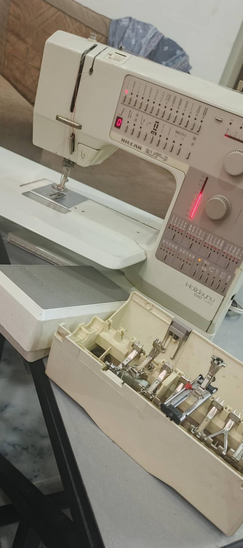 Riccar Automatic Sewing Machine 4