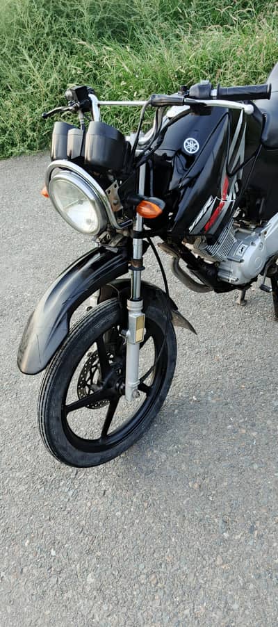 Yamaha ybr g 125 Fazool log dur rahyn
