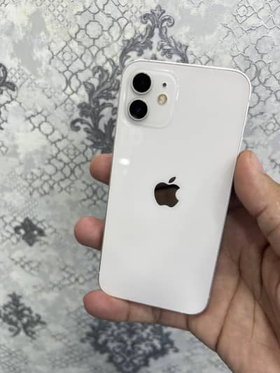 Apple iPhone 12