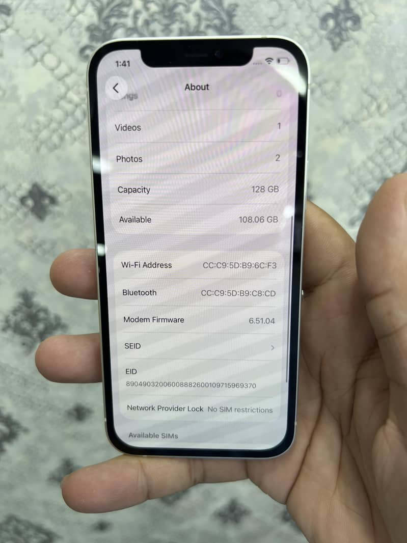 Apple iPhone 12 4