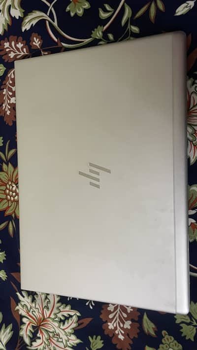 Hp EliteBook 840 G5 8/256 i5-7th gen