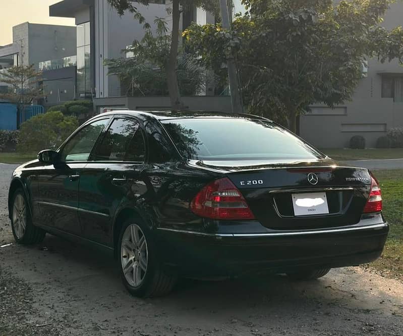 Mercedes E Class 2003 4