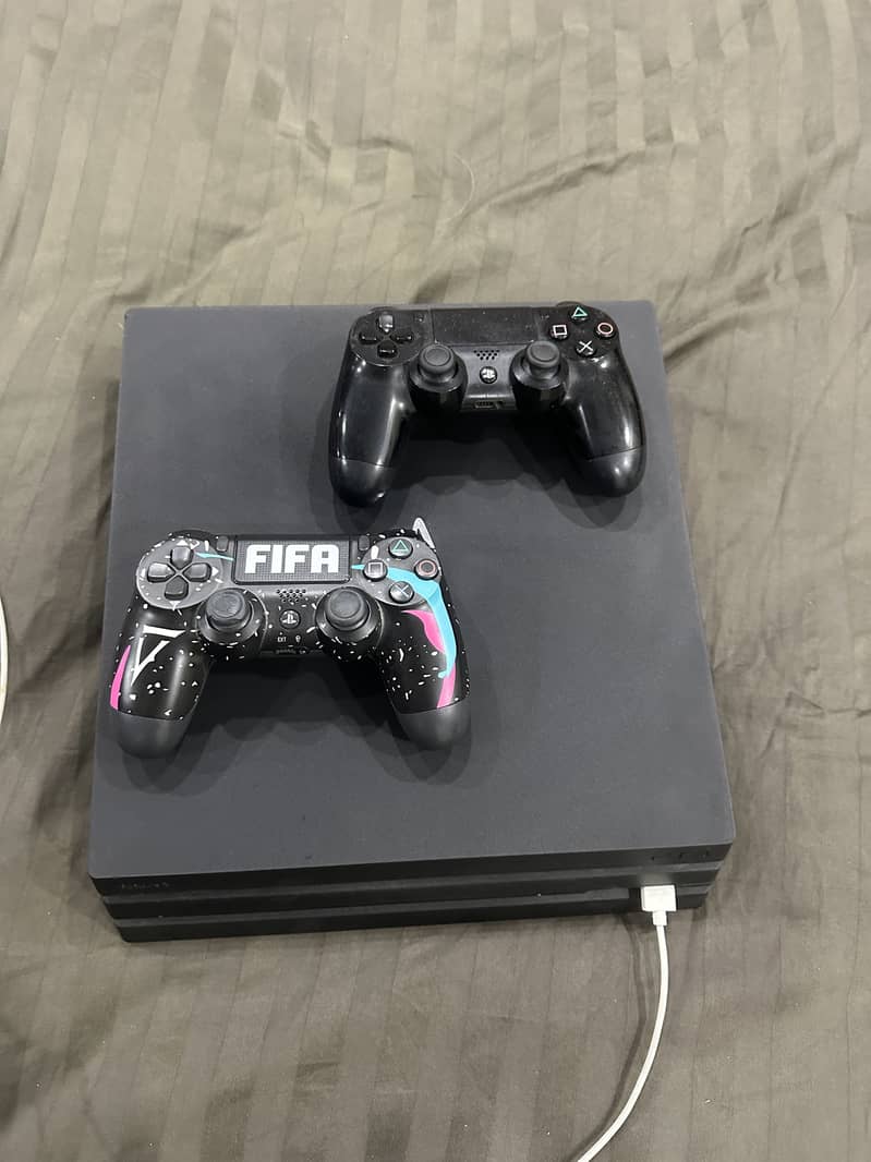 PS4 mint condition 3