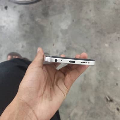 Infinix Hot 60i