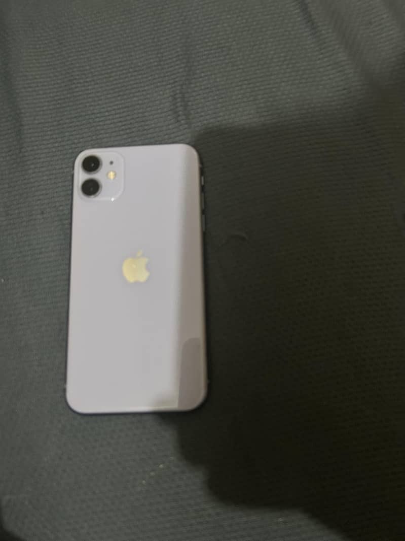 Apple iPhone 11 7