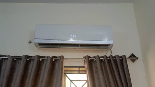 Haier 1.5 ton Inverter Split Ac *** Hot & Cool, super efficient