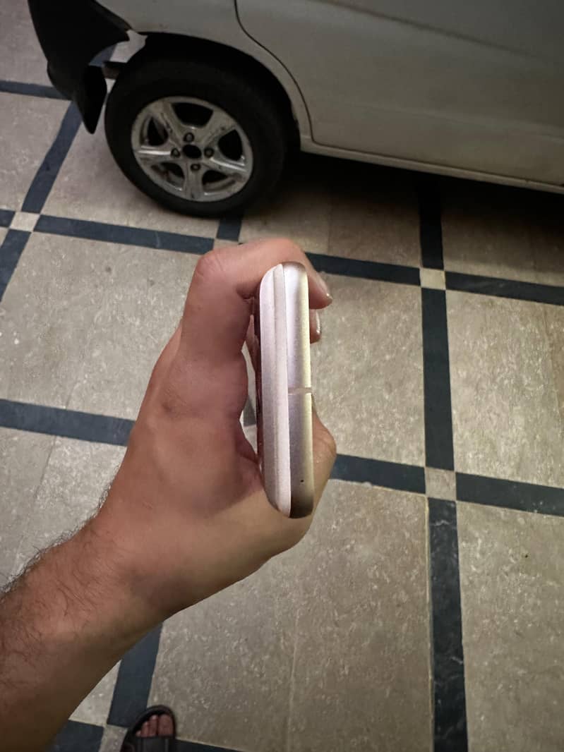 Google Pixel 8 6