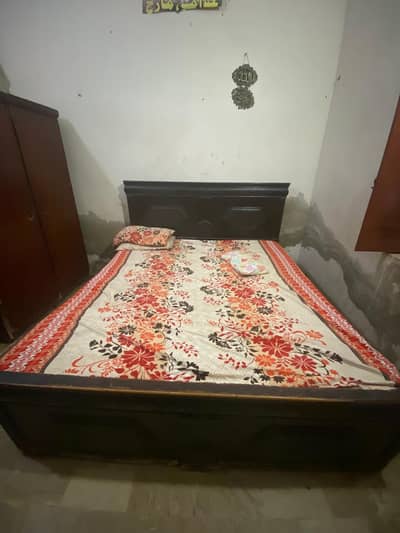 used bed and sofa