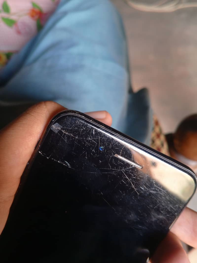 Apple iPhone 7 Plus 5