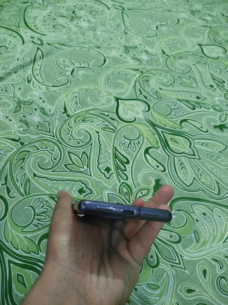 Google Pixel 7 4