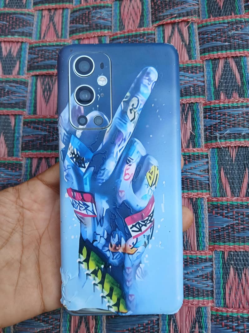 One Plus 9 Pro 6