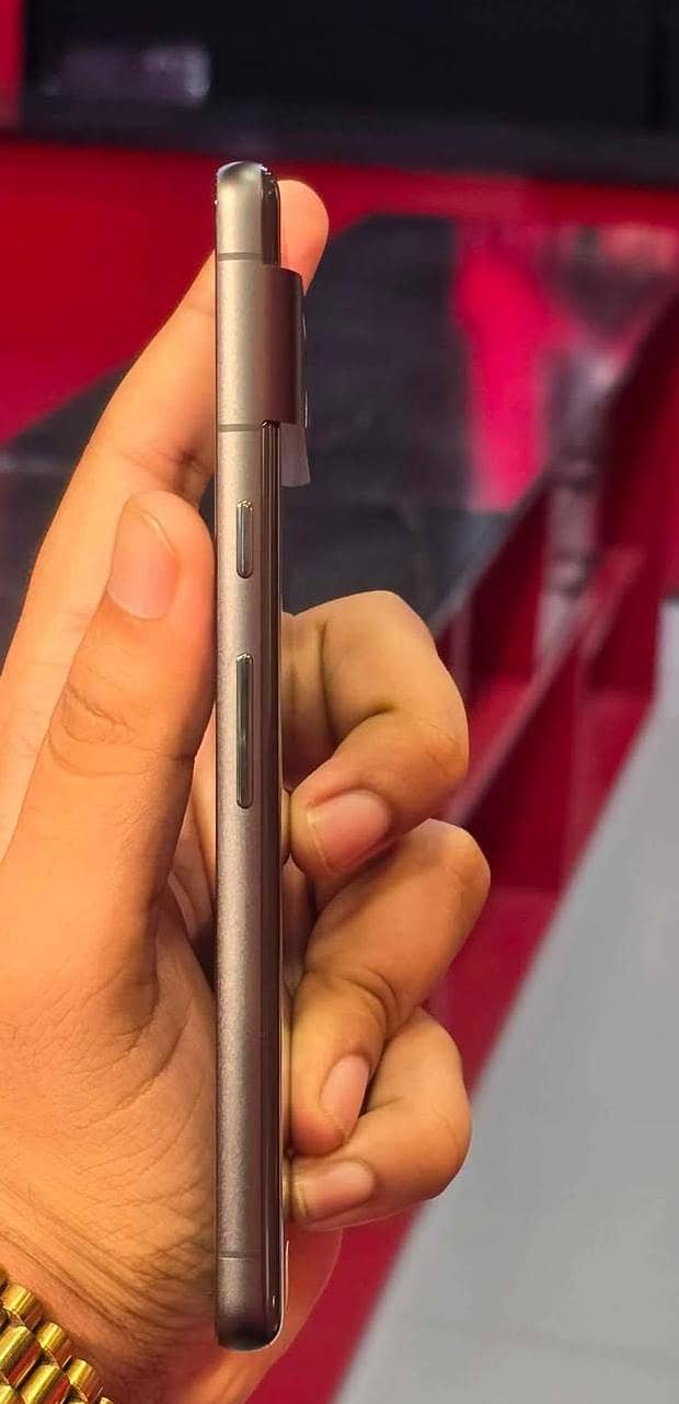 Google Pixel 7a 4