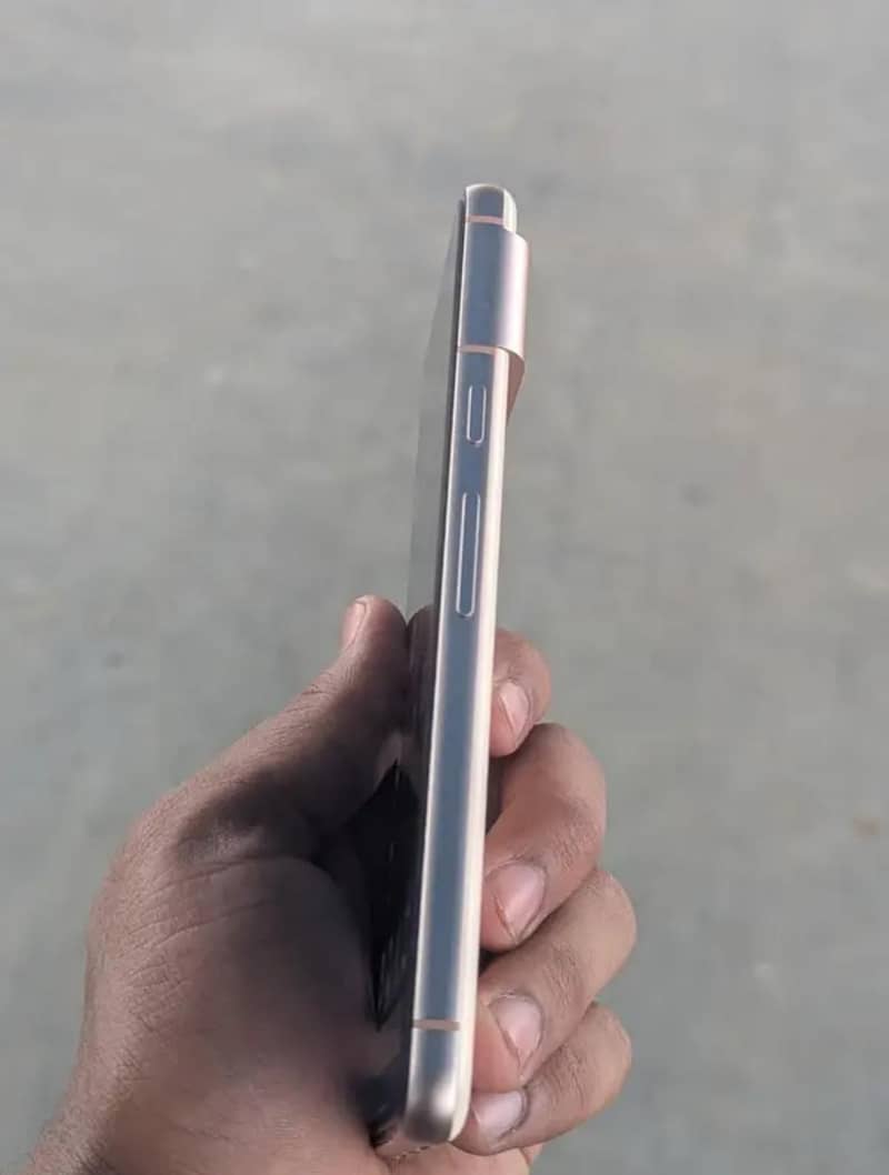 Google Pixel 8 1